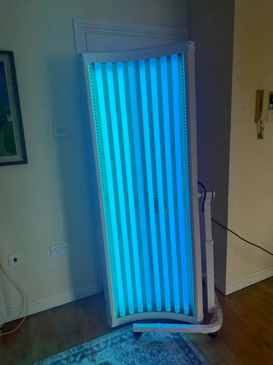 Sunbed home tanning studio - Image 1