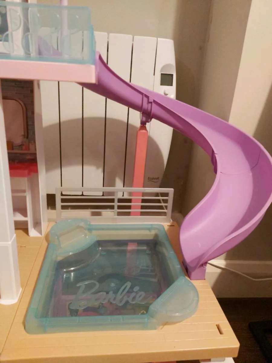 Barbie Dream Home - Image 4