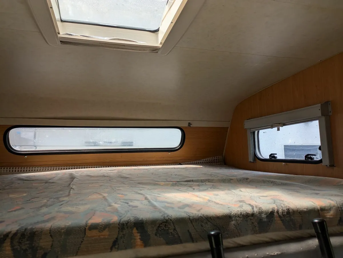 Motorhome - Image 4