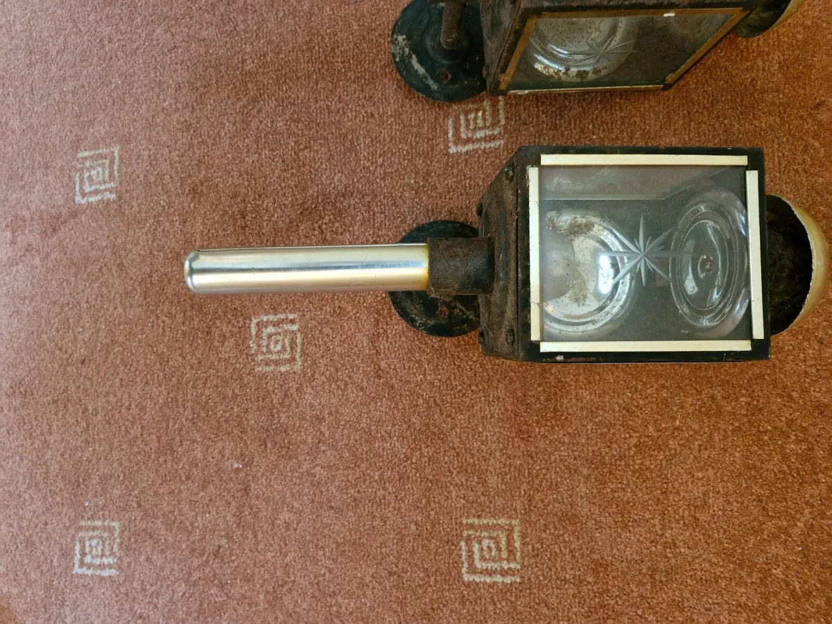 pair of vintage lamps - Image 2