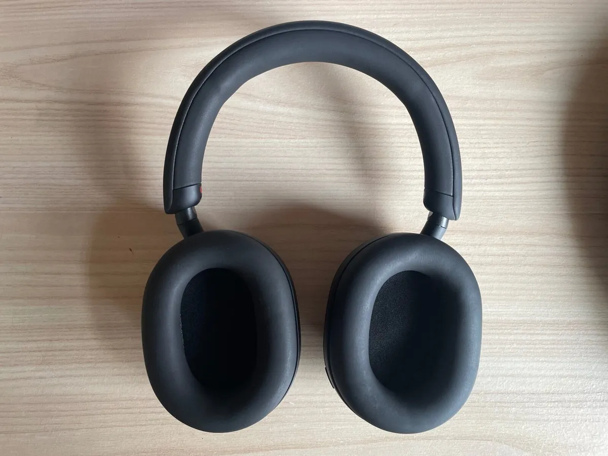 Sony WH-1000XM5 Headphones - Image 2