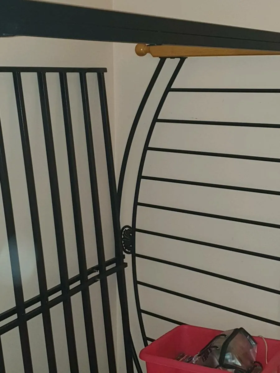 FURNITURE - Image 3