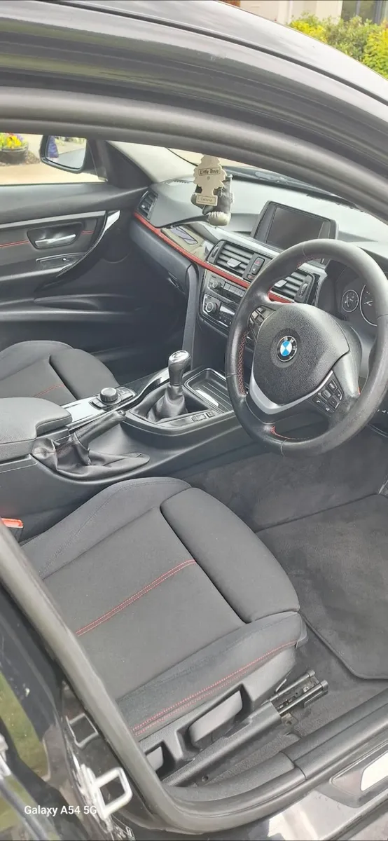 BMW 3-Series 2013 - Image 4
