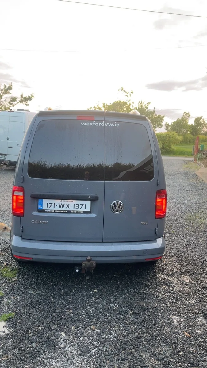 Volkswagen Caddy 2017 - Image 2
