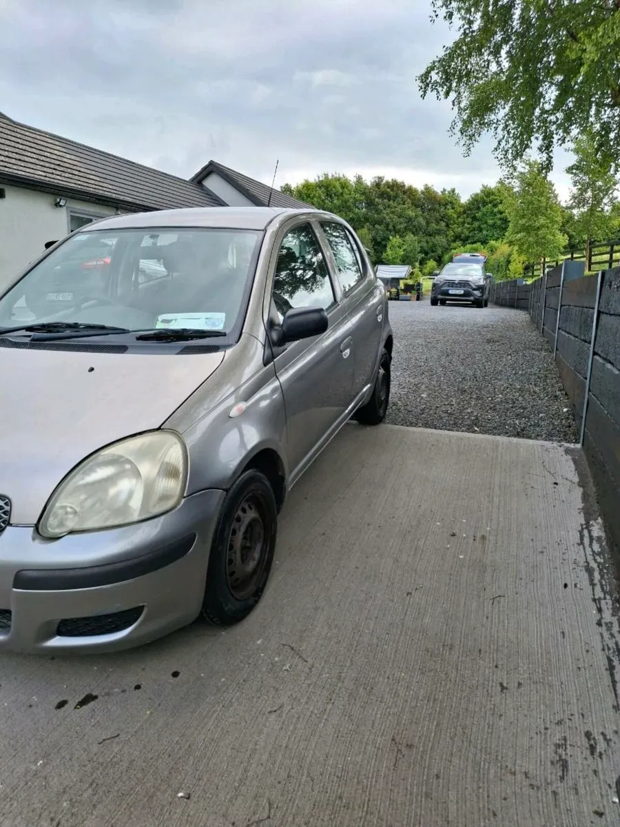 Toyota Yaris - Image 2
