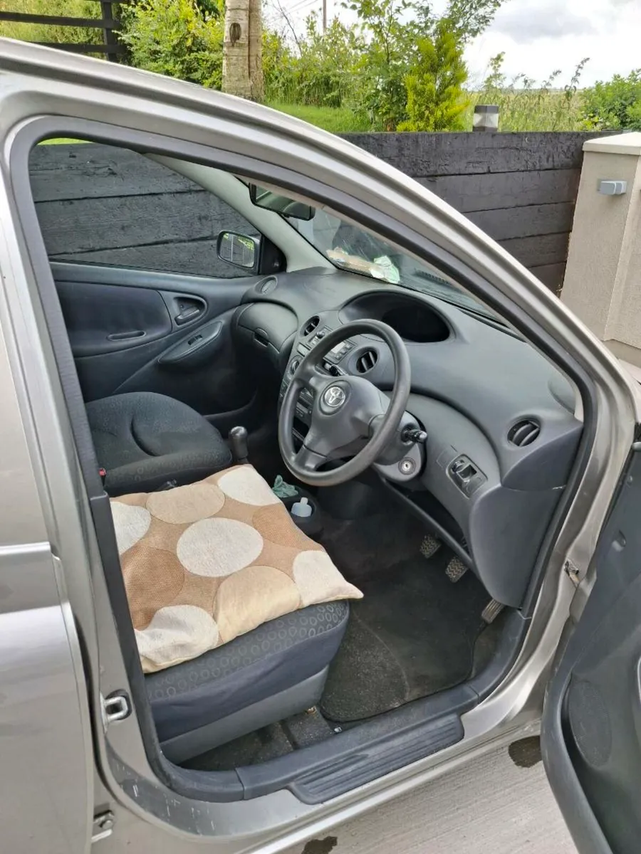 Toyota Yaris - Image 4