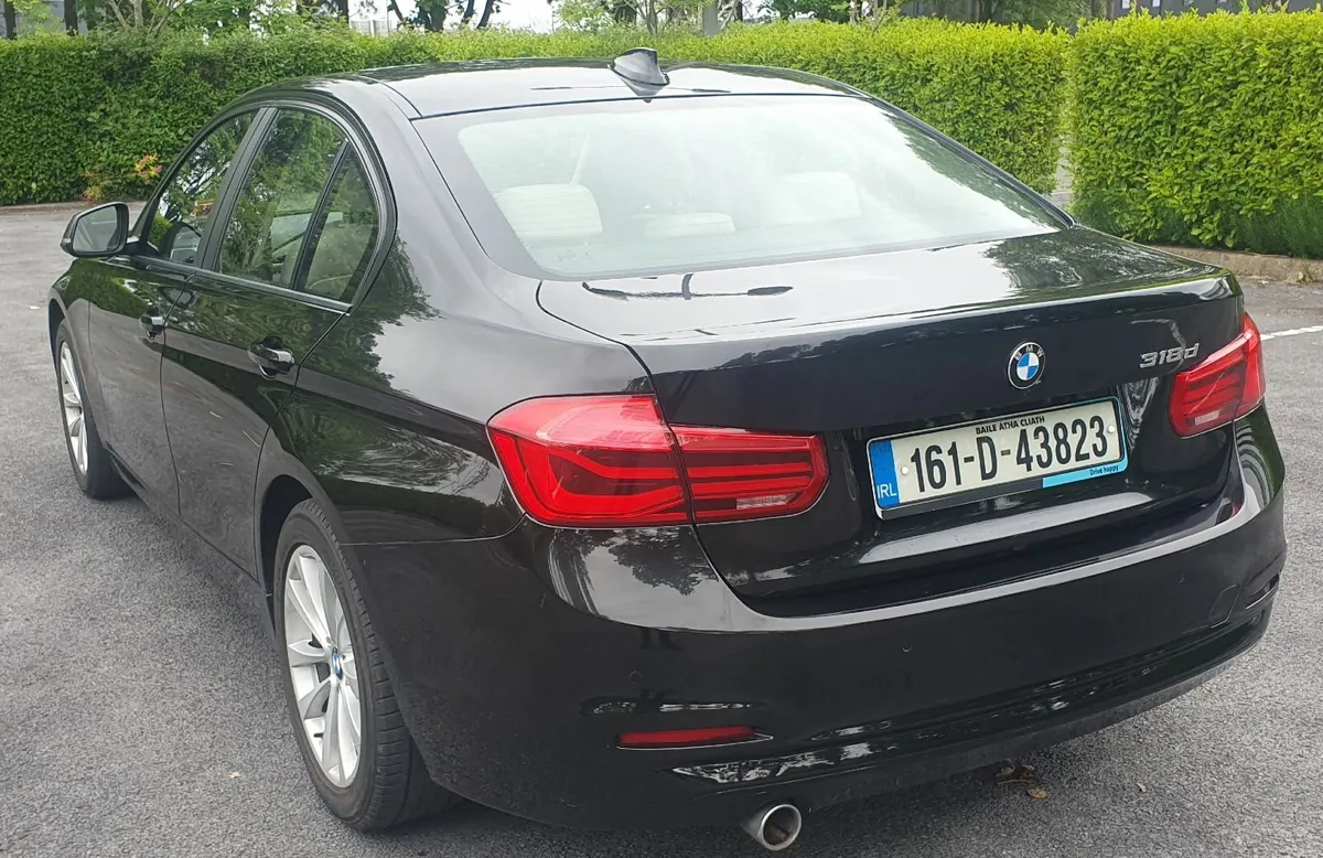 BMW 3-Series 2016 - Image 3