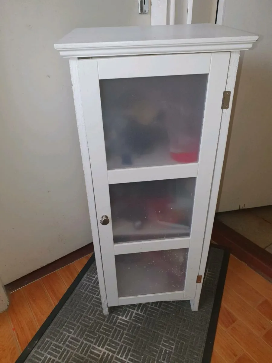 FURNITURE - Image 2