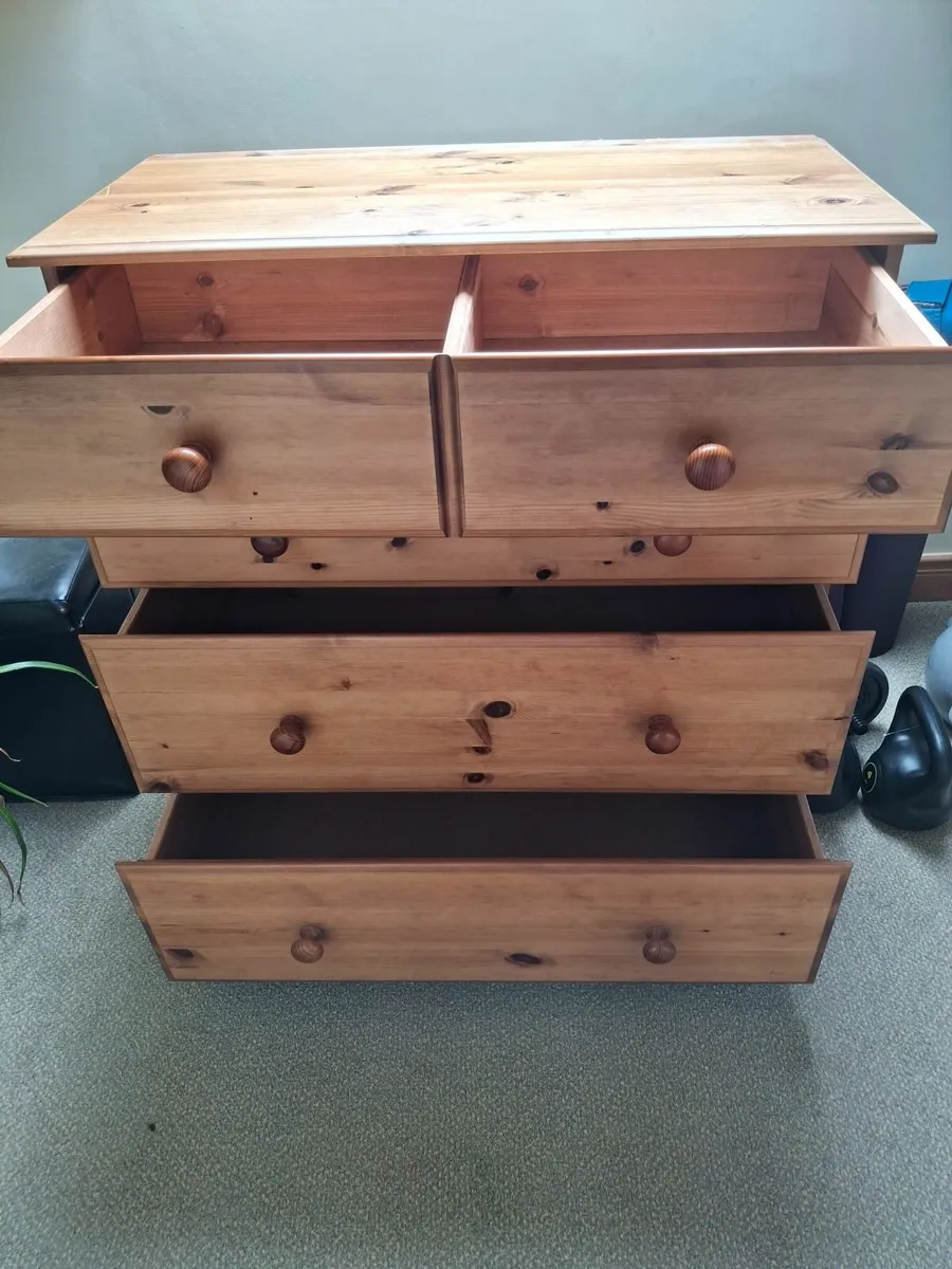 Chest of drawers. - Image 4