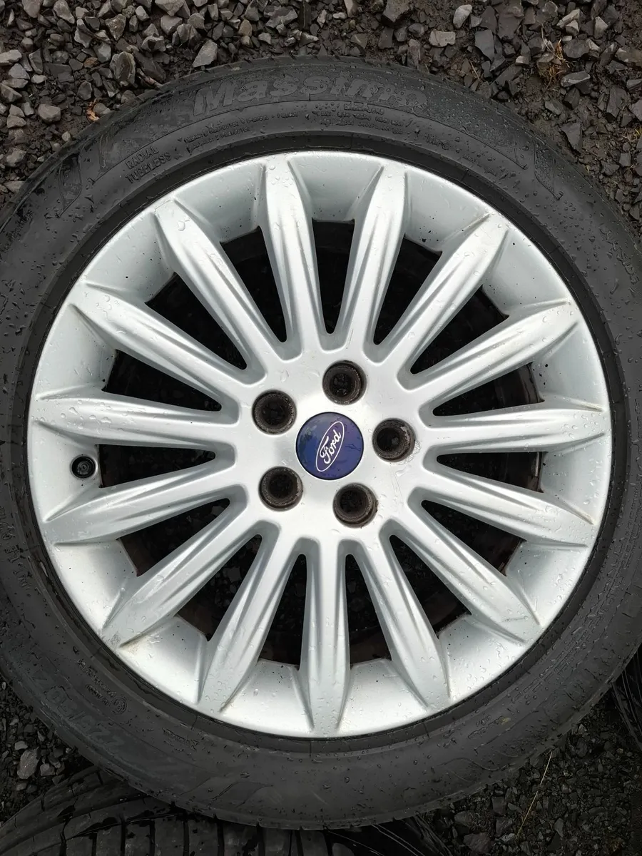 17" Genuine Ford Alloys with tyres - Image 1