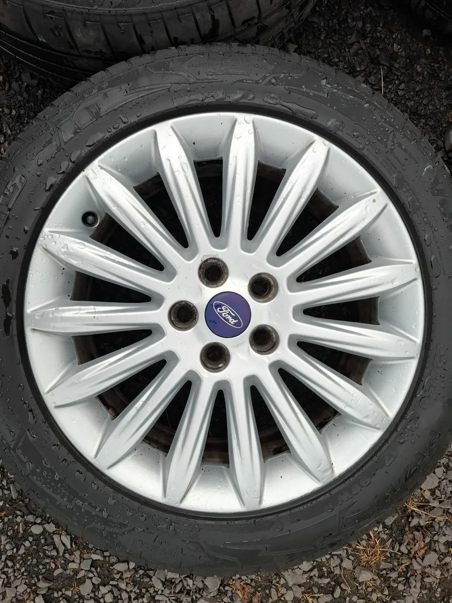 17" Genuine Ford Alloys with tyres - Image 2
