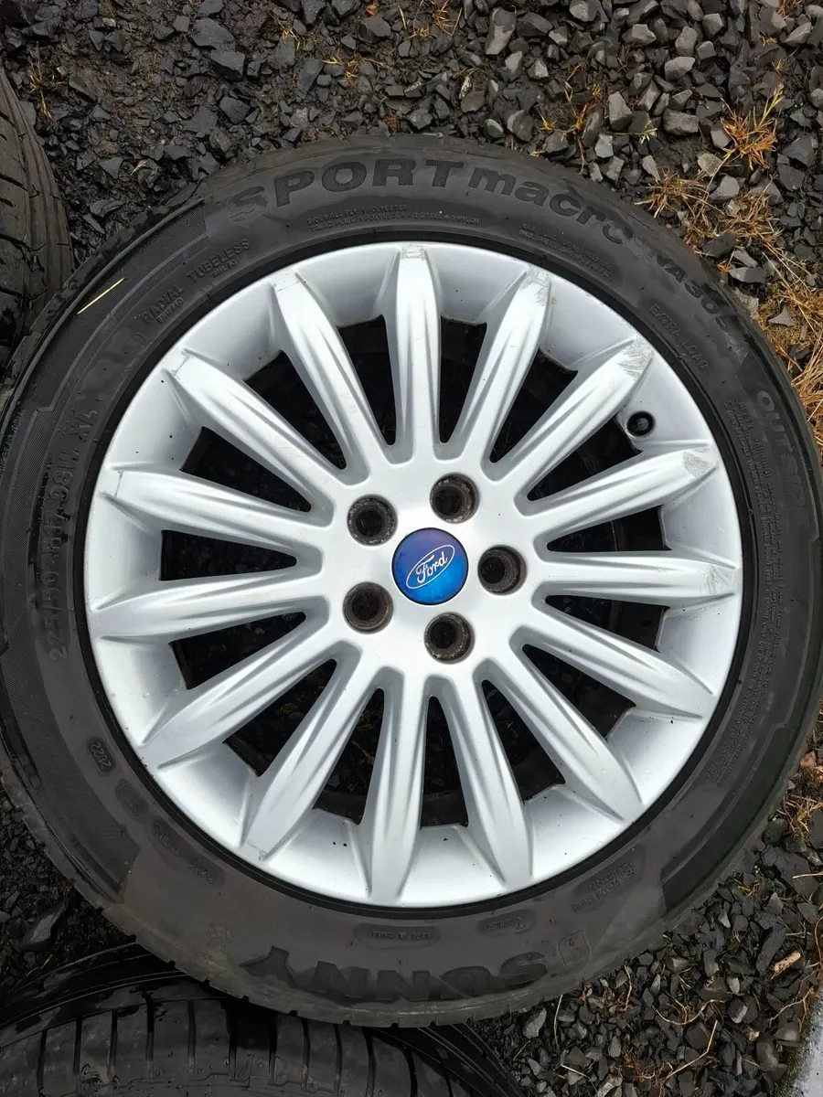 17" Genuine Ford Alloys with tyres - Image 4