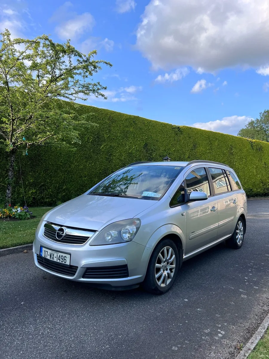 Opel Zafira - 1 Owner - Image 1