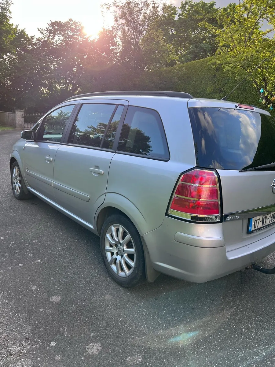 Opel Zafira - 1 Owner - Image 4