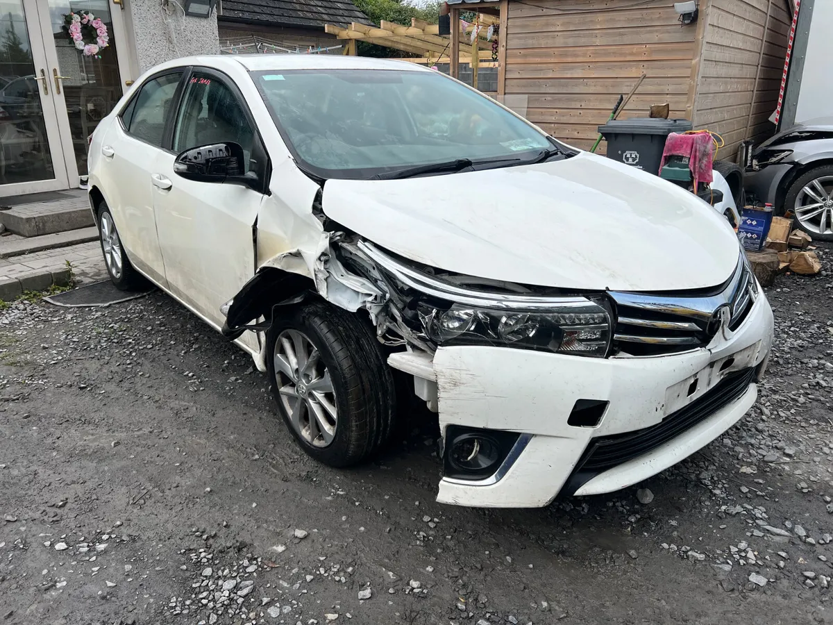 2015 Toyota Corolla 1.4 D4D only 161 km - Image 4