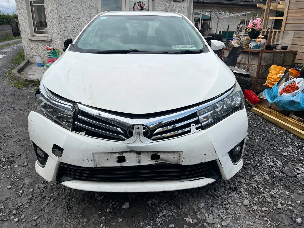 2015 Toyota Corolla 1.4 D4D only 161 km - Image 3
