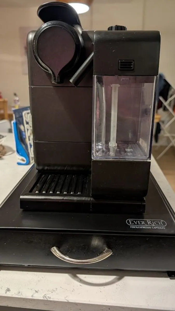 Lattissima Touch Nespresso Coffee Machine