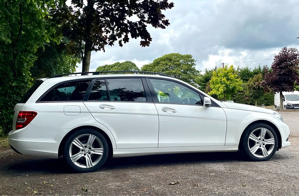 2014 Mercedes-Benz C180 Estate (Automatic, Petrol) - Image 1