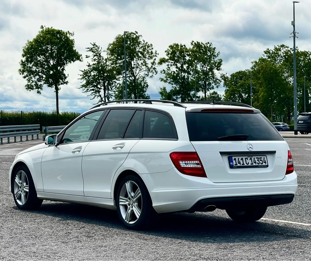 2014 Mercedes-Benz C180 Estate (Automatic, Petrol) - Image 3