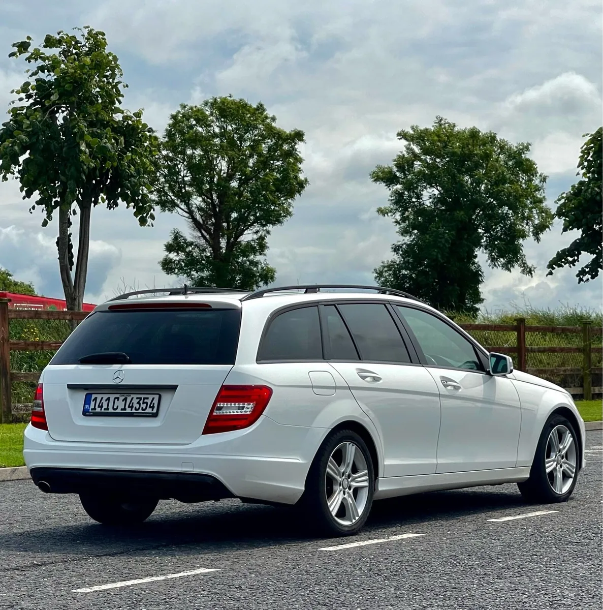 2014 Mercedes-Benz C180 Estate (Automatic, Petrol) - Image 4