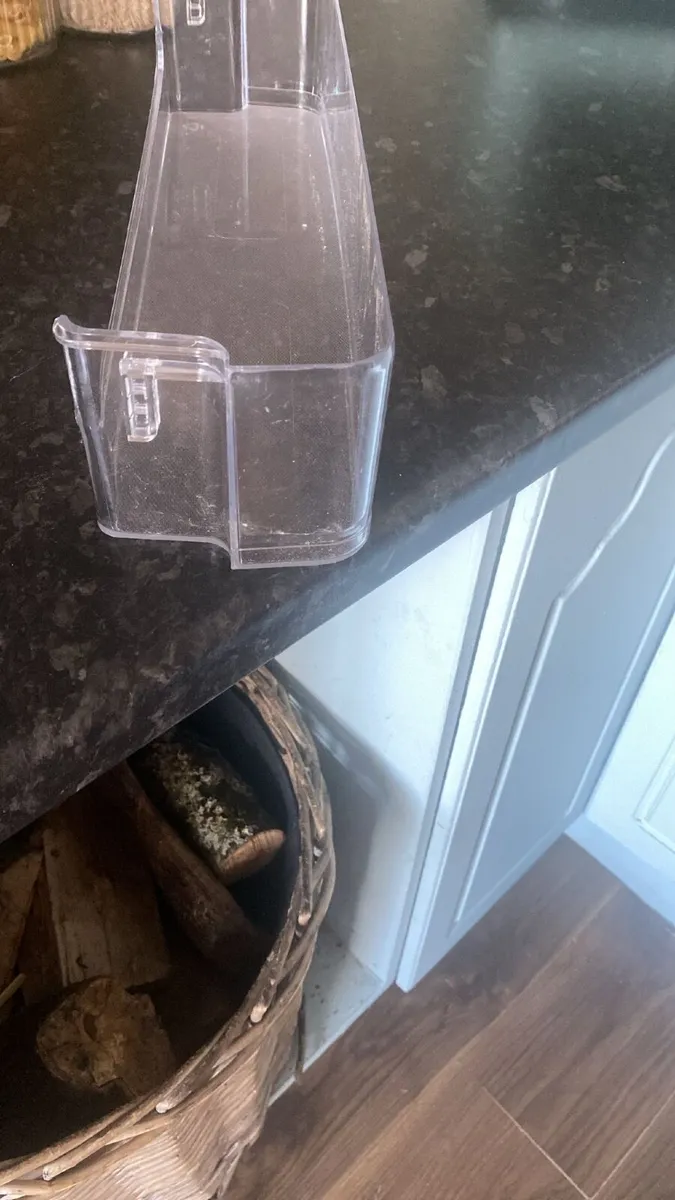 Fridge door shelves - Image 2