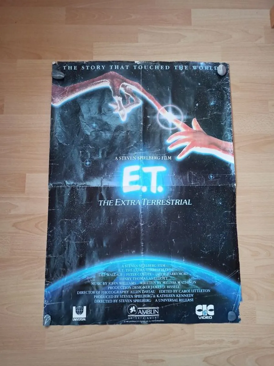Vintage large poster "E.T. The Extra-Terrestrial"  Steven Spielberg  1982   59.5x 83.5cm - Image 1