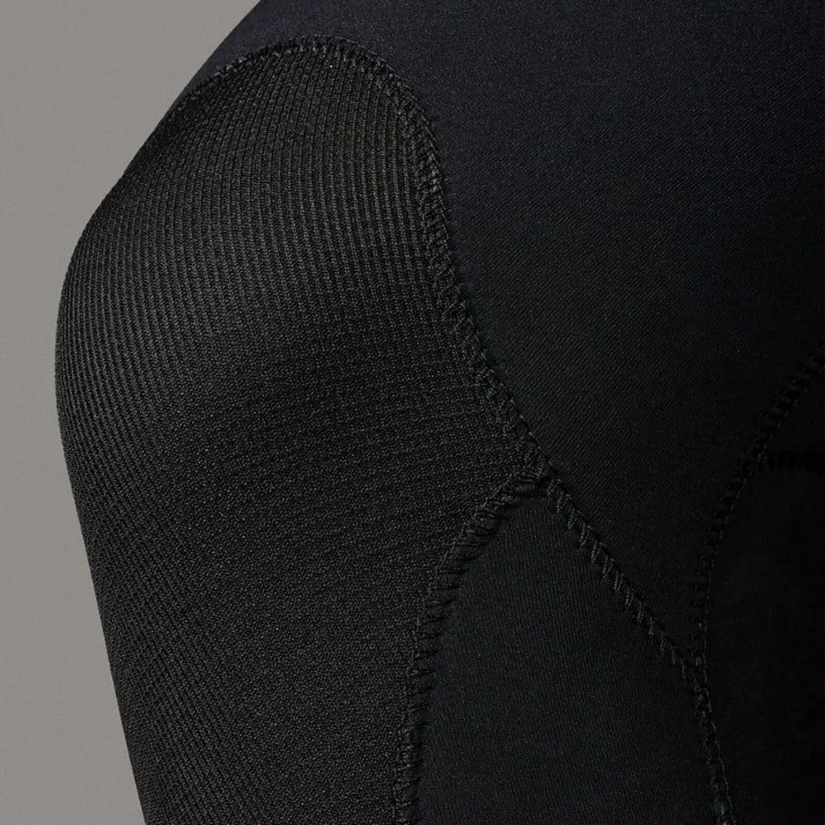 Xcel Axis 3:2 Back Zip Men's Wetsuit - Image 2