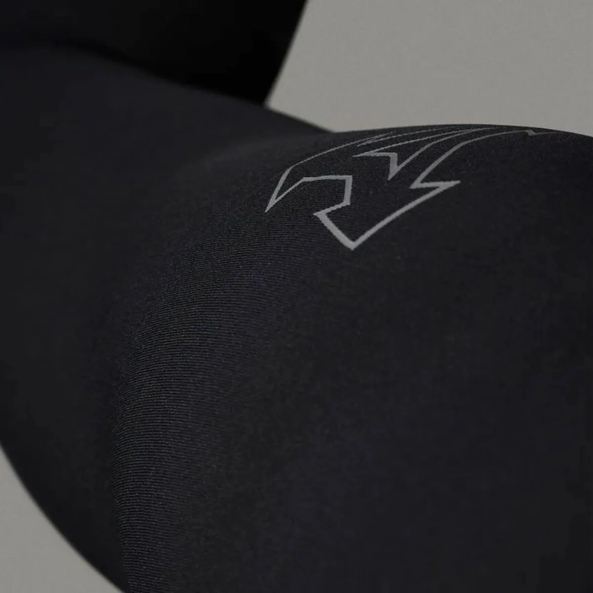 Xcel Axis 3:2 Back Zip Men's Wetsuit - Image 4