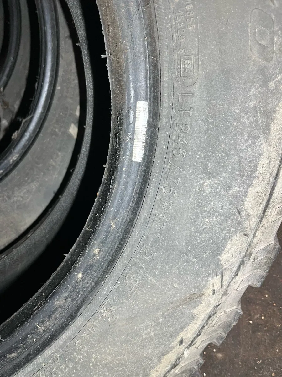 Tyres - Image 3