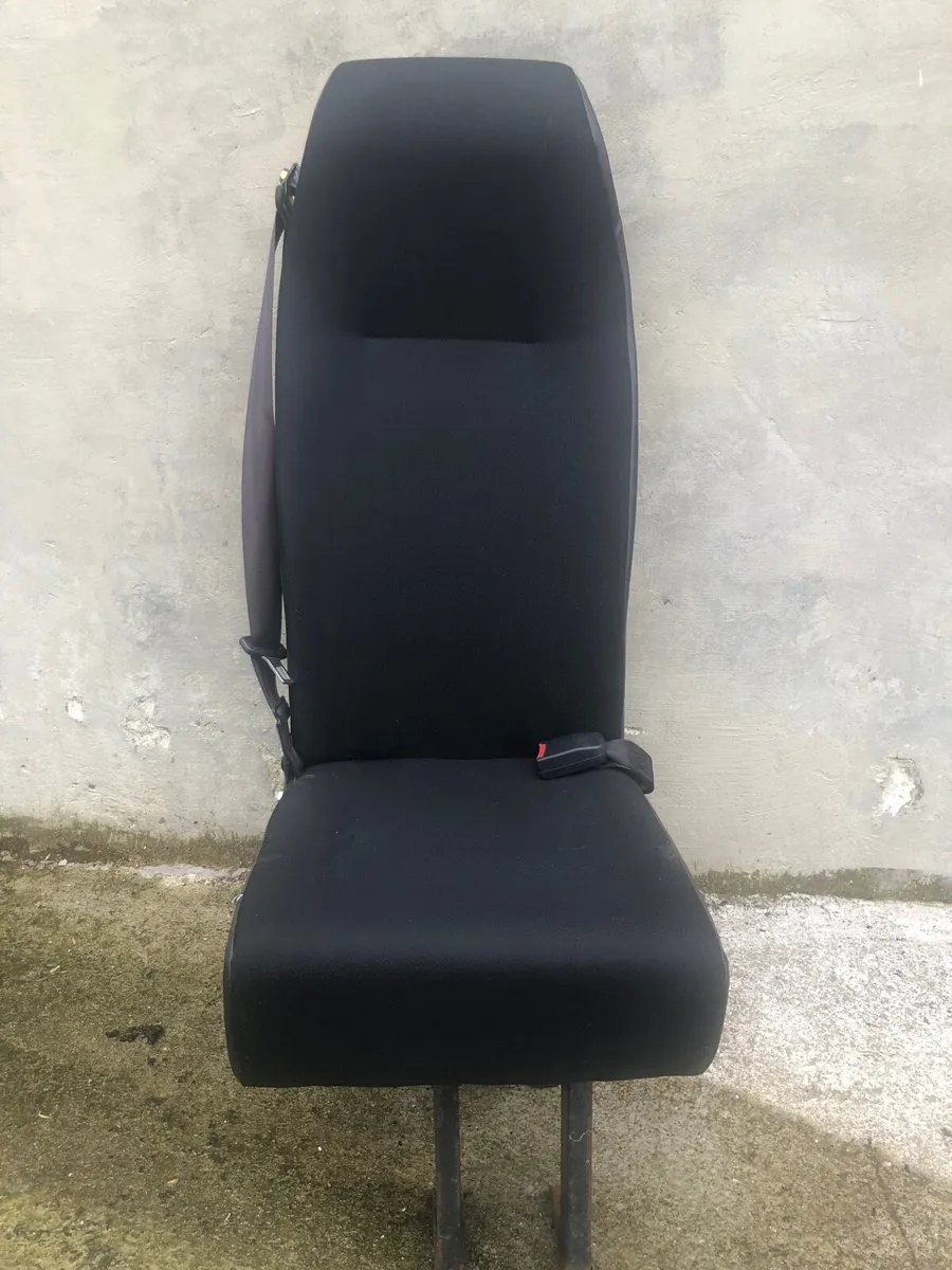 SINGLE CAMPER OR CREWCABS OR MINIBUS SEAT - Image 1