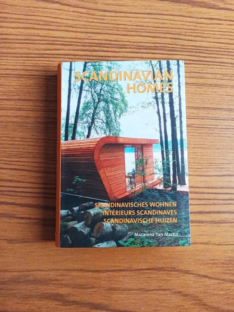 "Scandinavian Homes" by Macarena San Martin  2008  paperback - Image 1