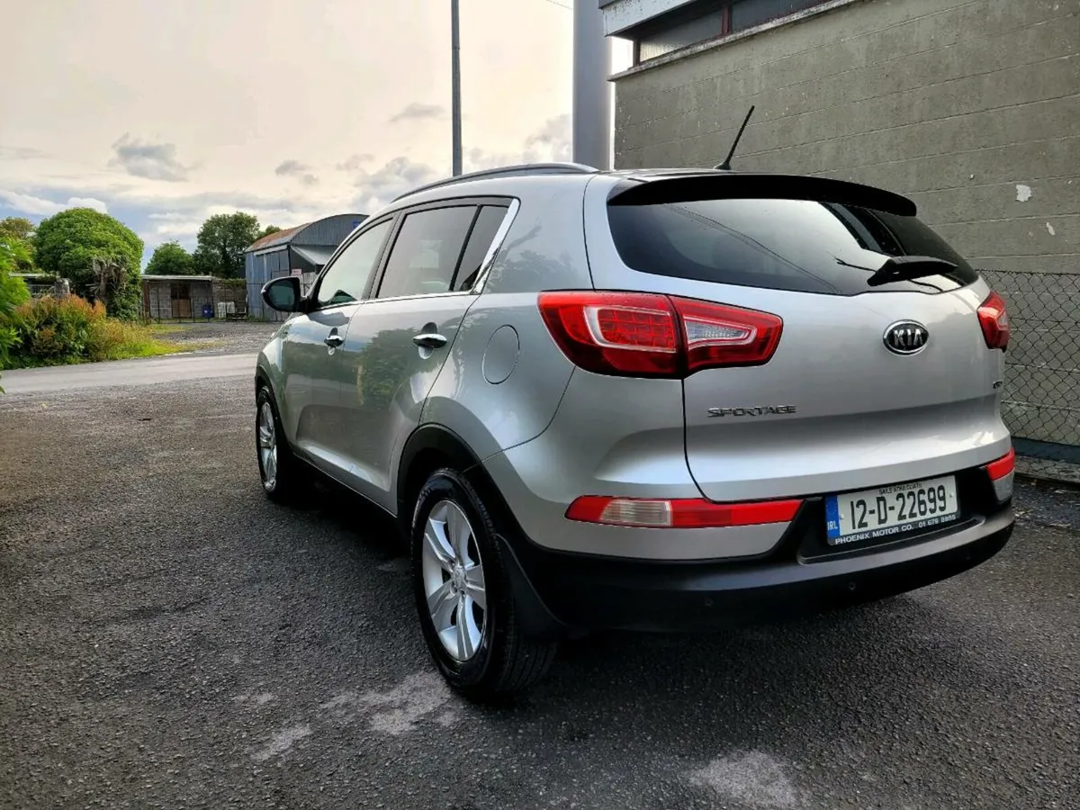 KIA SPORTAGE 4×4 2.0CRDI AUTOMATIC  NEW NCT 08/26 - Image 4