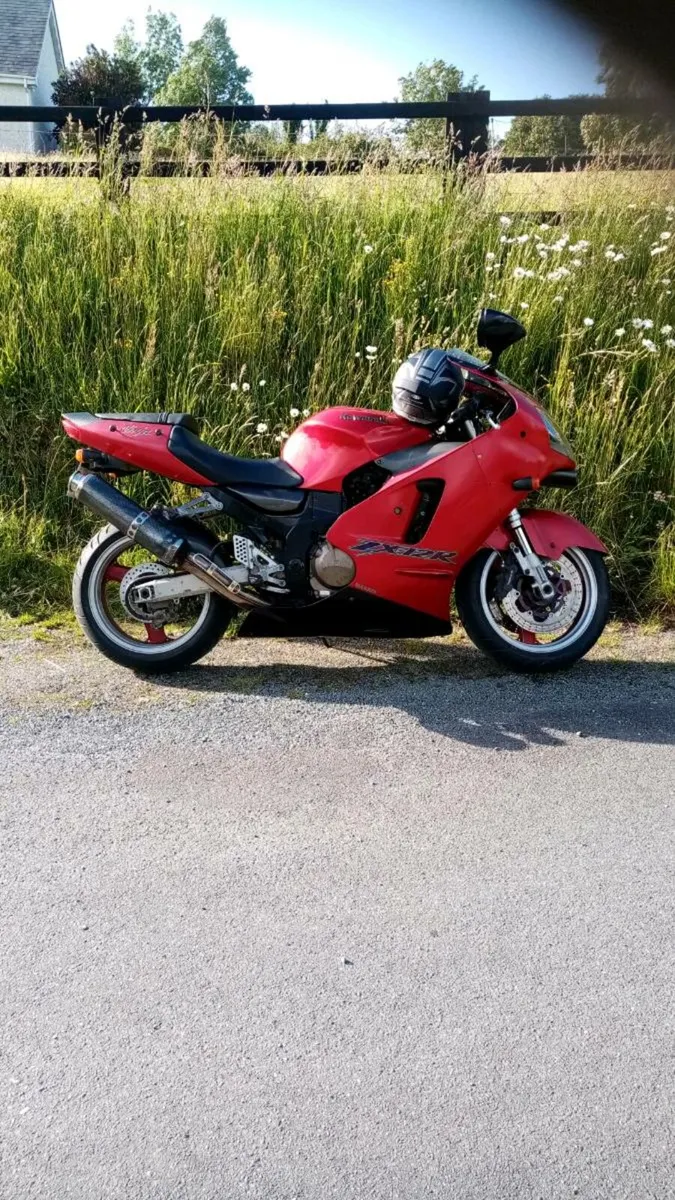 Zx12r kawasaki model A unrestricted
