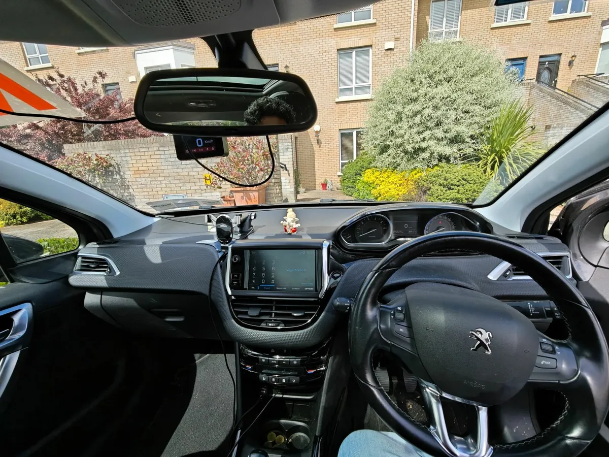 Peugeot 2008 2019 - Image 3