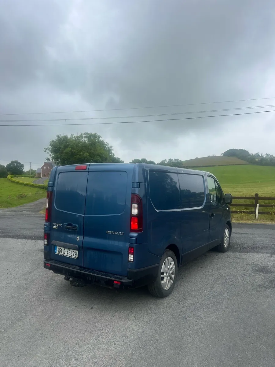 Renault traffic - Image 4