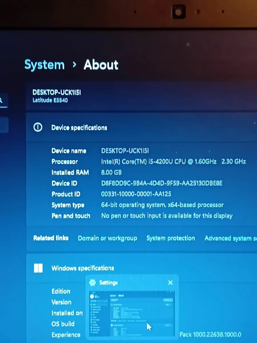 Dell Latitude 5570E Laptop - Image 2