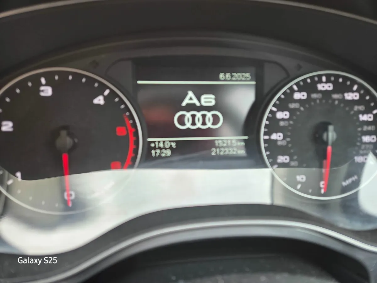 Audi A6 2011 - Image 2