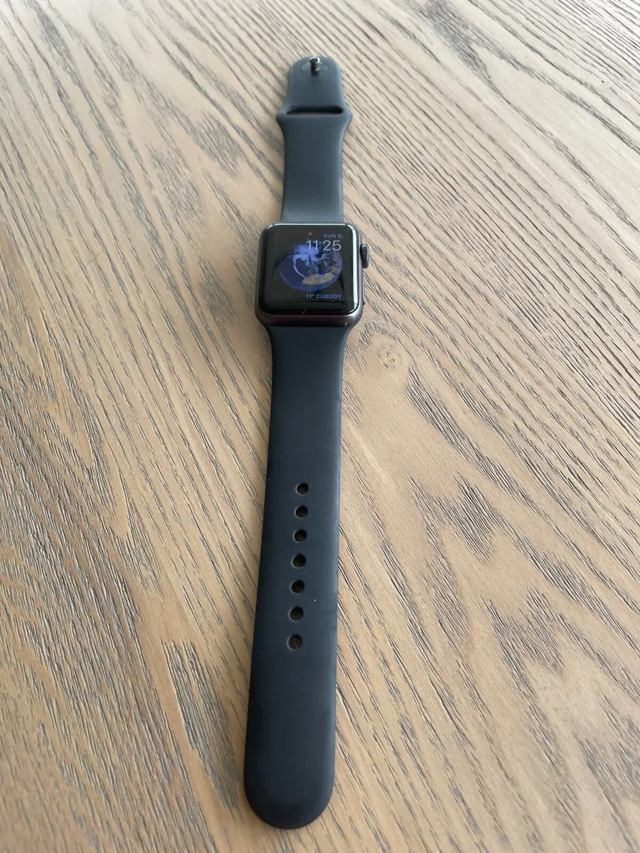 Apple Watch - Image 2