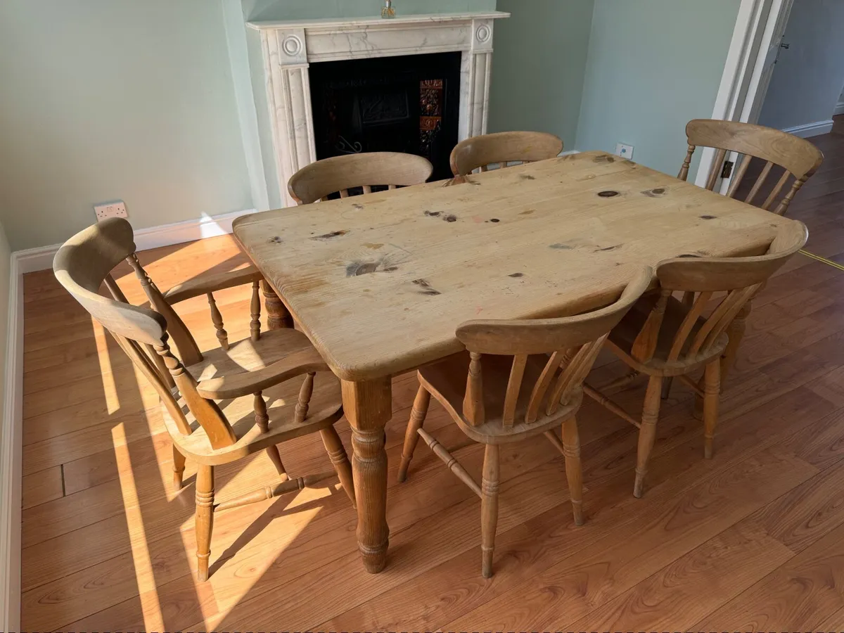 Kitchen Table - Image 2