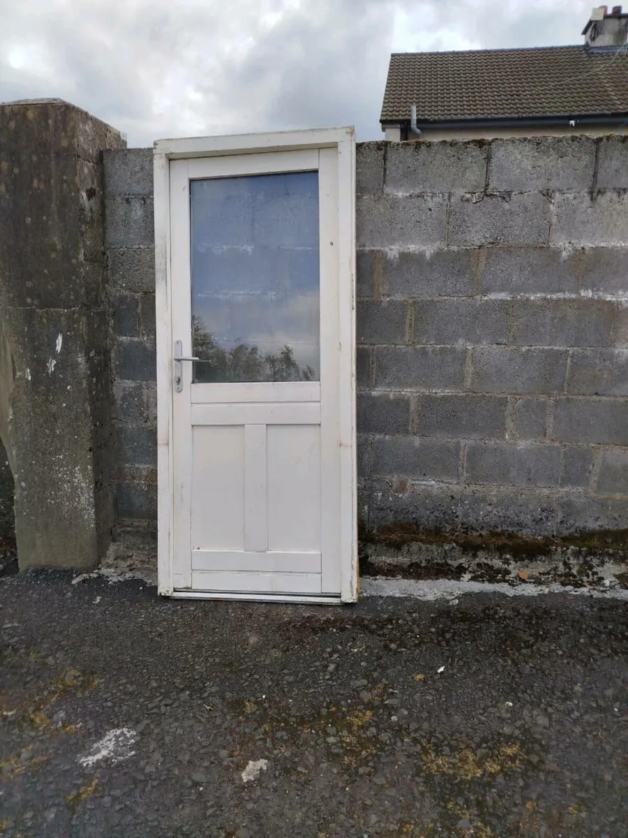GREAT QUALITY SINGLE DOOR - Image 2