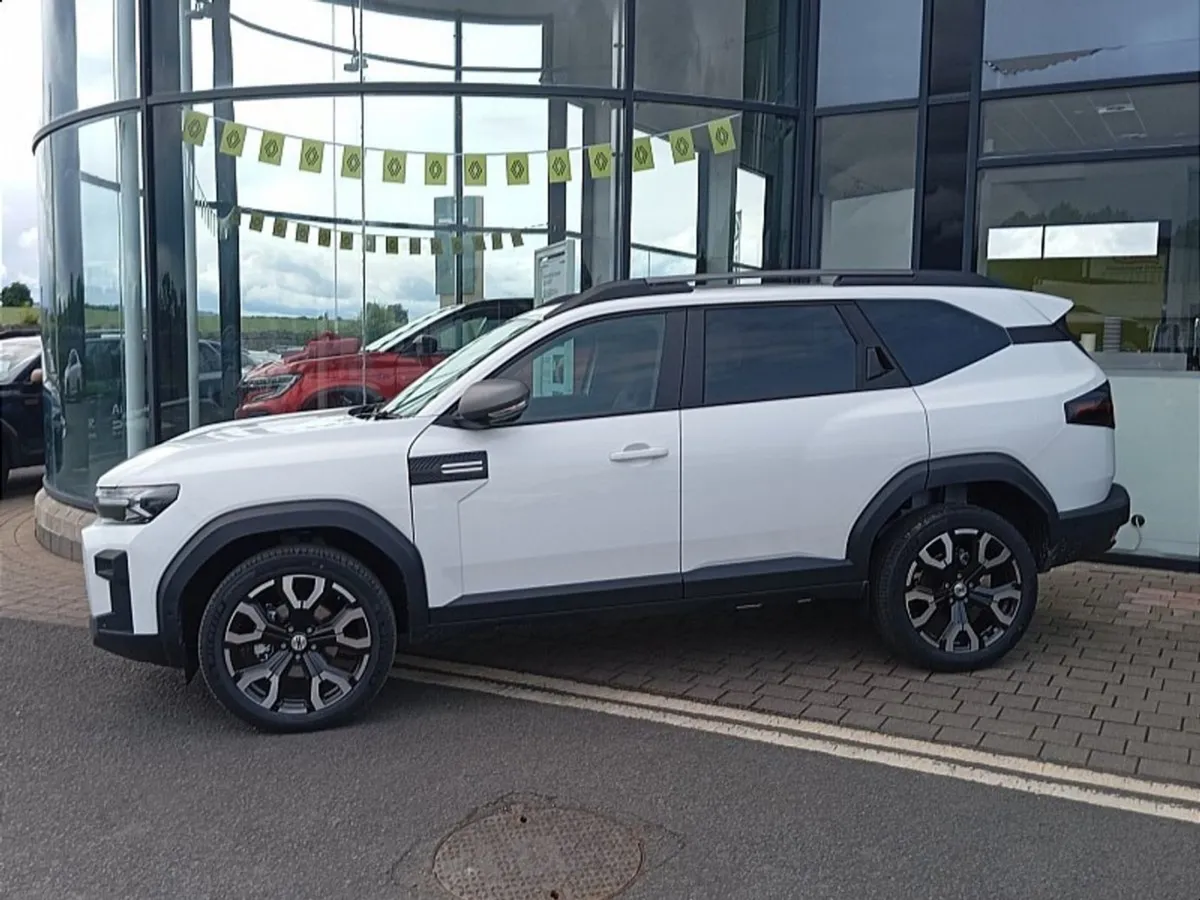 Dacia Bigster Essential Tce 130Bhp 4x4 Petrom Man - Image 2