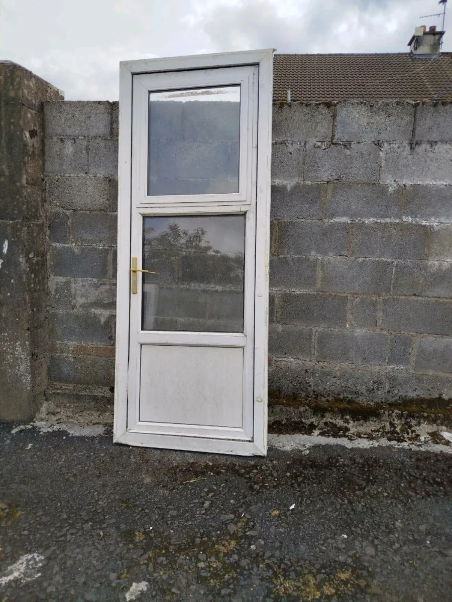 GREAT QUALITY SINGLE DOOR - Image 1