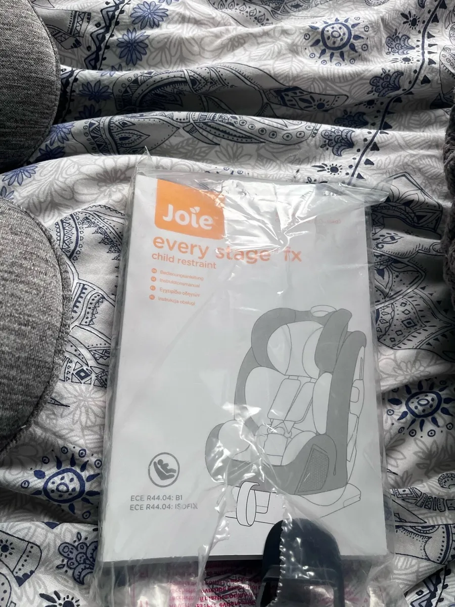 Joie 4-stage fx car seat - Image 3