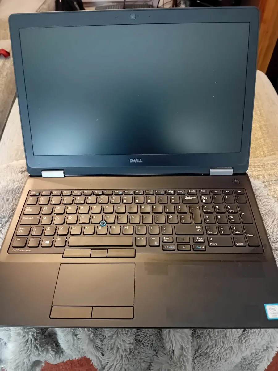 Dell Latitude 5570E Laptop - Image 1