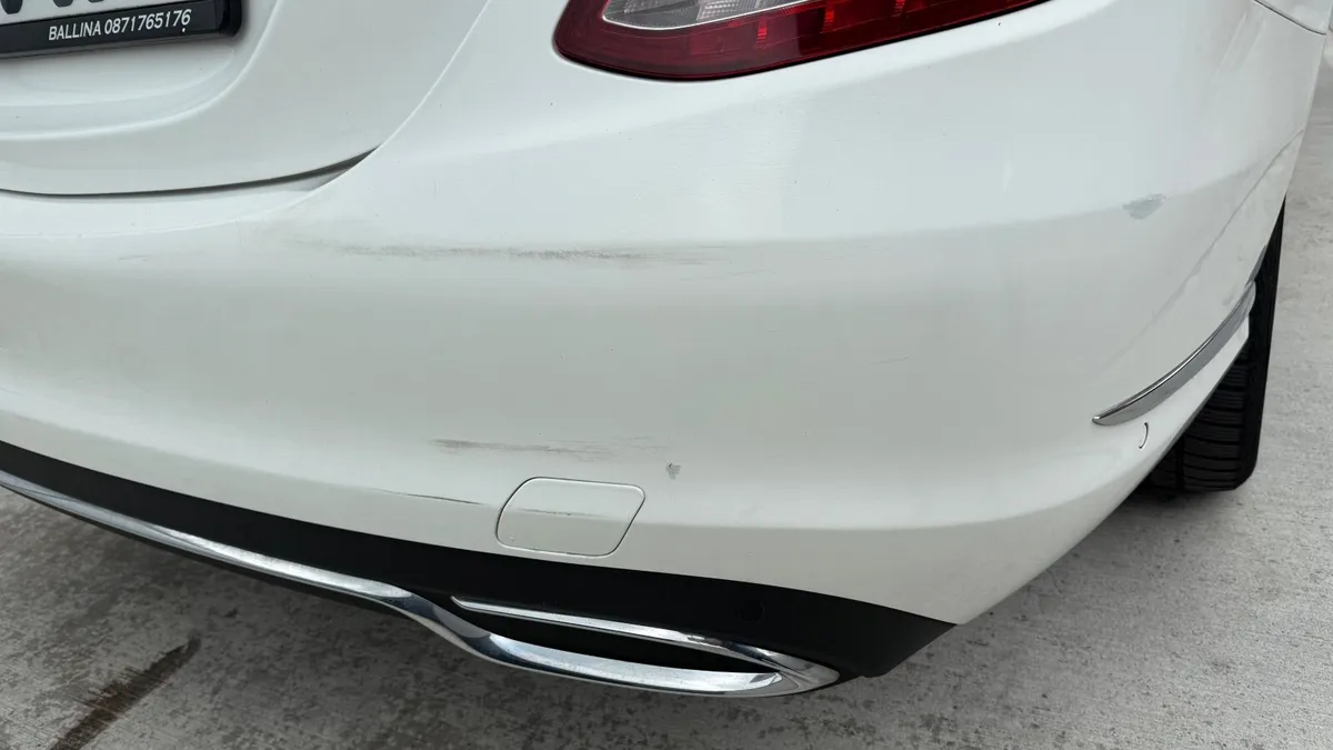 Mercedes-Benz C-Class 2015 - Image 2