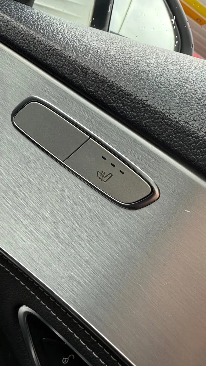 Mercedes-Benz C-Class 2015 - Image 4