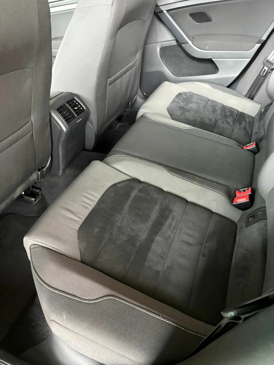 Volkswagen Golf 2015 - Image 2