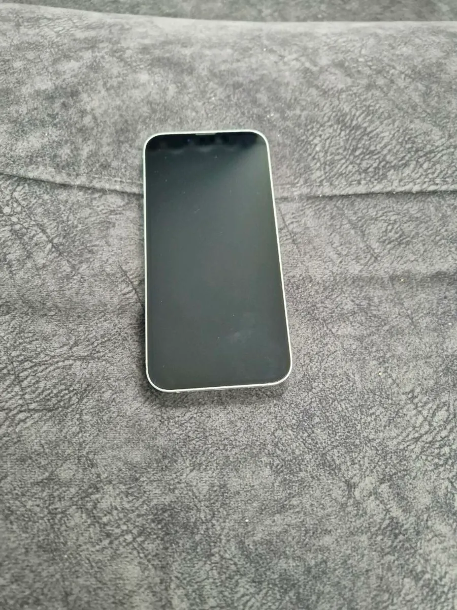 Iphone 13 - Image 1