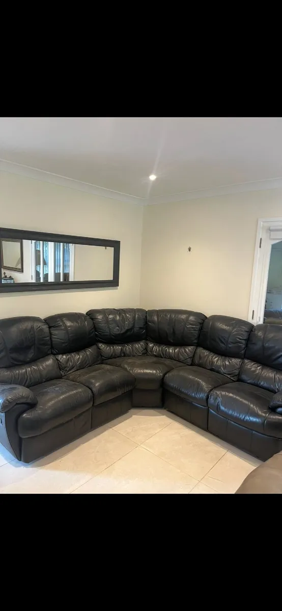 Black leather Sofa