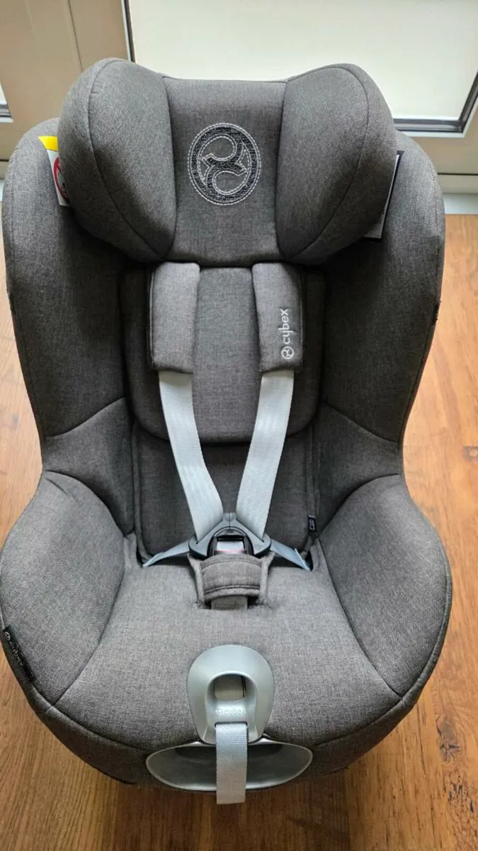 Cybex car seat - Image 2